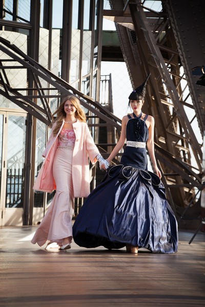 Unconventional Catwalk Took Over Paris The Phenomenal Success of Jessia Minh Anhs Autumn Fashion Show Atop the Eiffel Tower